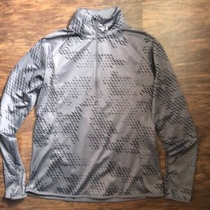Women’s Under Armour fitted quarter zip